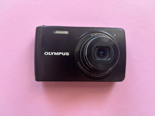 Продажа б/у фотоаппаратов Olympus и Benq - Аксессуары для электроники в Казань