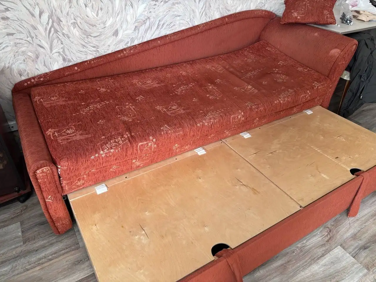 Бесплатный диван в хорошем состоянии - Барахолка в Казань