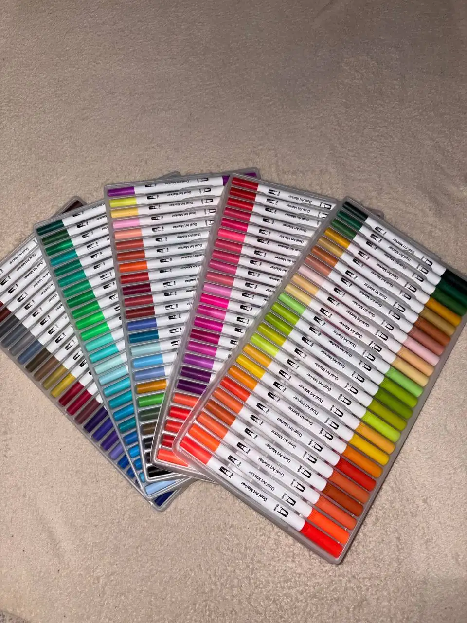 Продажа нового набора маркеров на водной основе - Канцелярские товары (Барахолка) в Казань