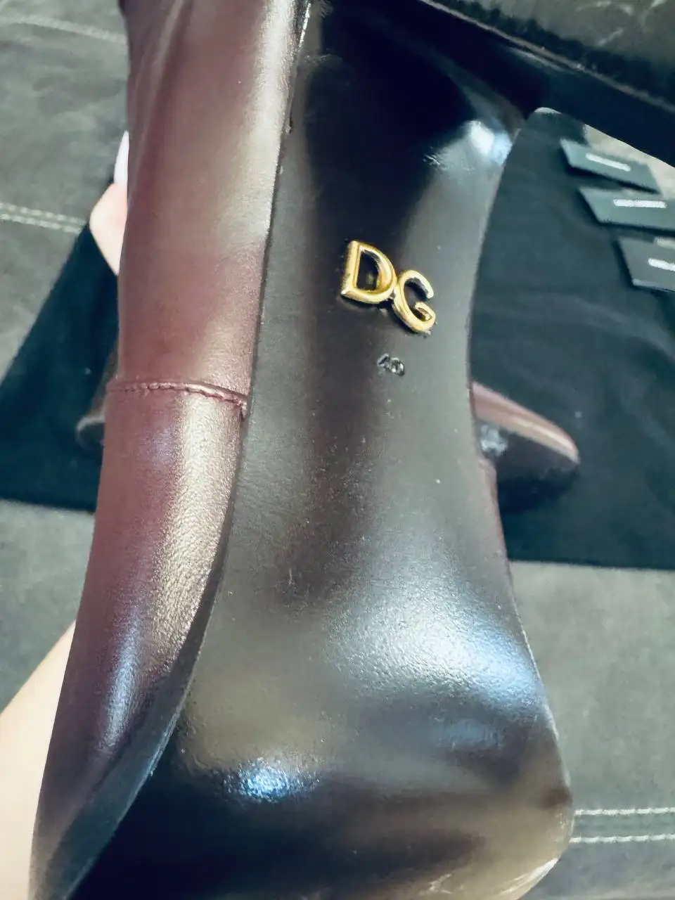 Кожаные сапоги Dolce & Gabbana, коричневые, размер 40 - Обувь (Одежда) в Казань