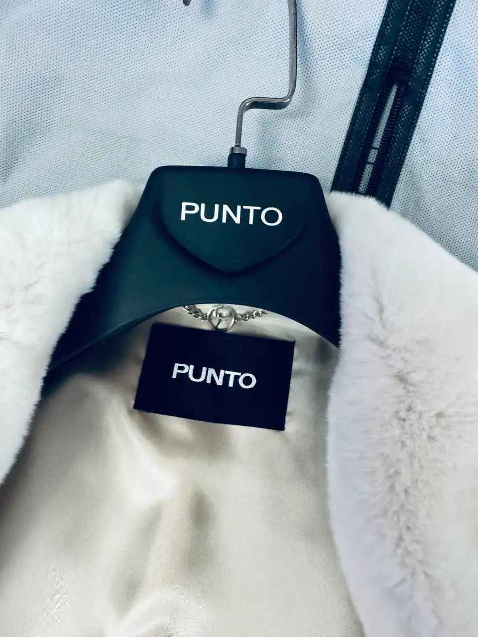 Кожаное пальто Punto с мехом кролика Рекс - Верхняя одежда (Одежда) в Казань