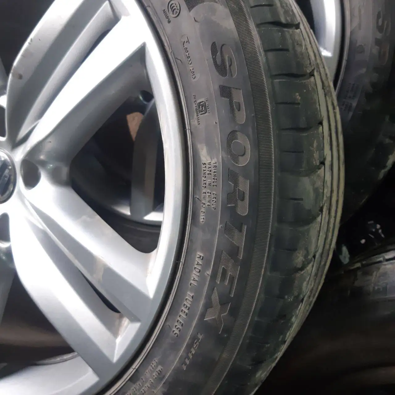 Продам летнюю резину R20 275/45 2021 года - Шины (Запчасти) в Казань