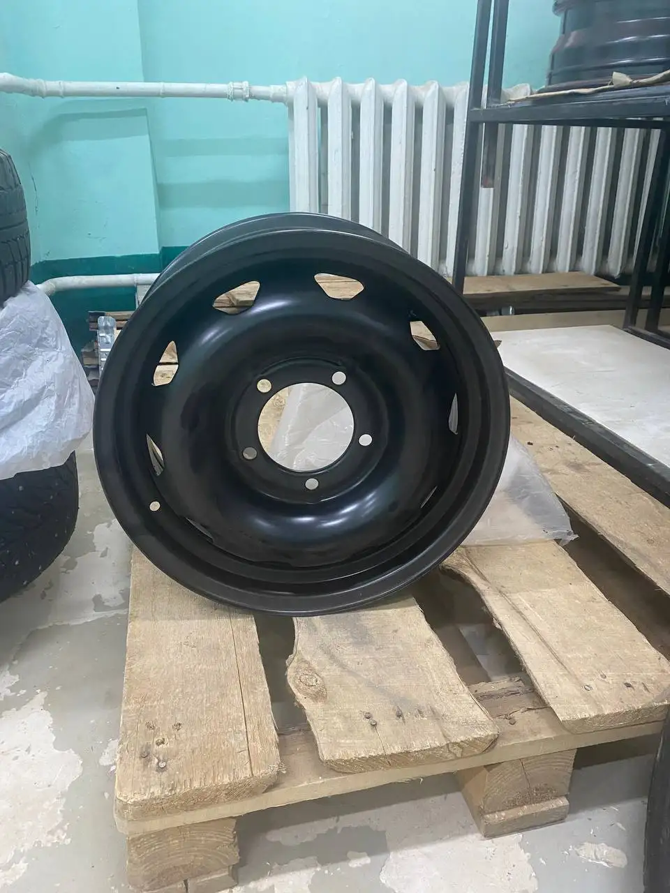 Штампы на Ниву новые без пробега - Диски и шины (Запчасти) в Казань