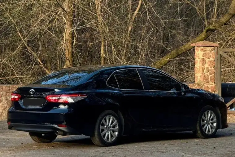 Продажа TOYOTA Camry 2.5 2020 года - Легковые автомобили (Авто) в Казань