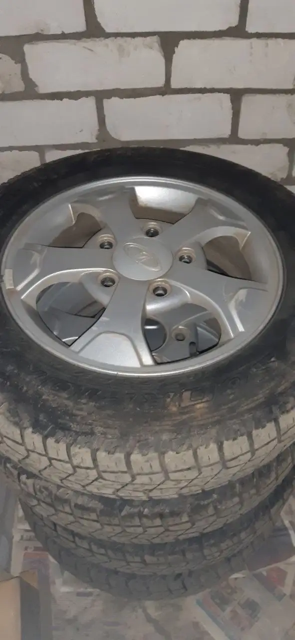 Комплект шин Pirelli Scorpion 185/75/16 для Нивы с запаской - Шины и диски (Запчасти) в Казань