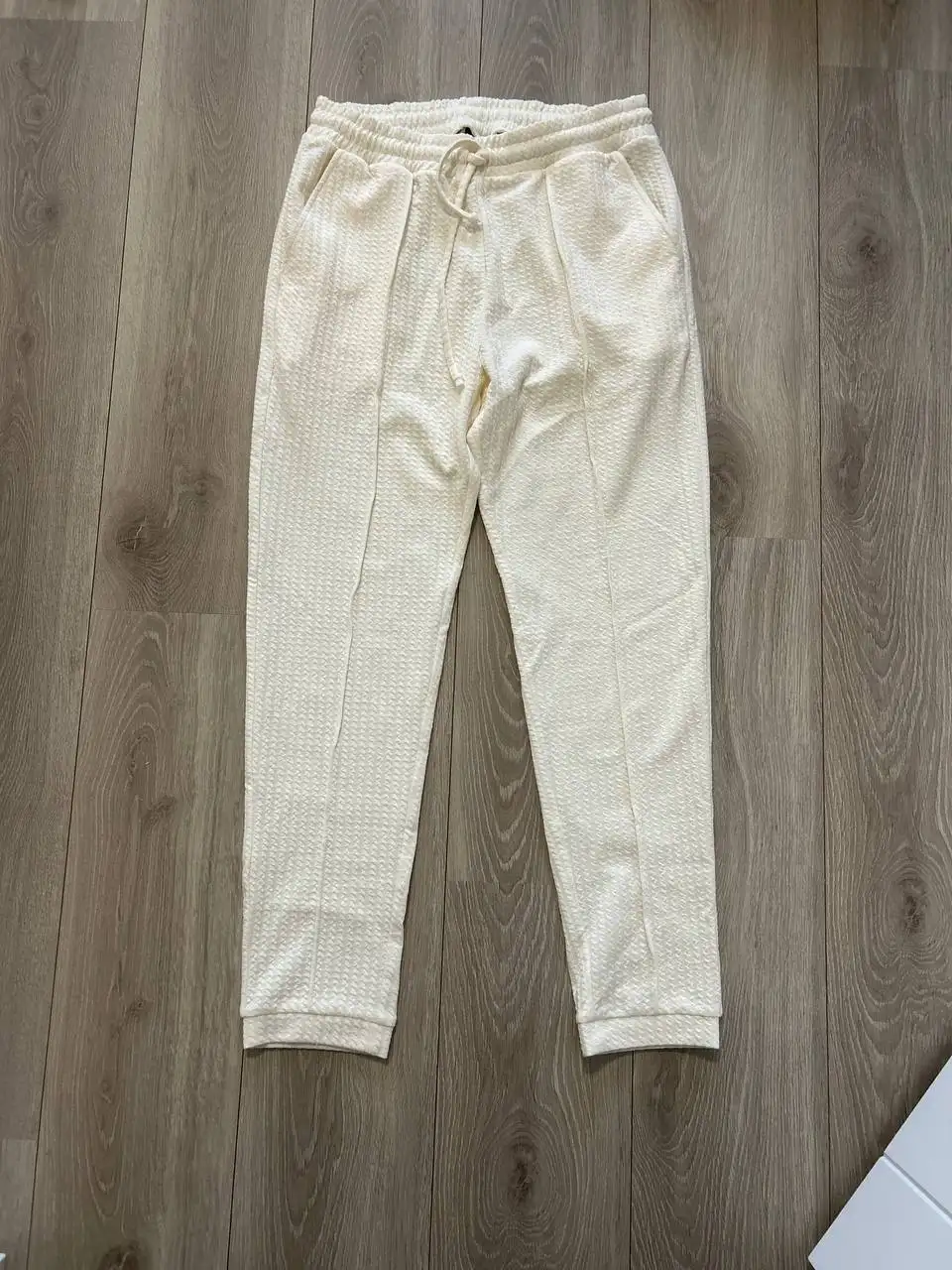 Мужской костюм молочный цвет размер S - Мужская одежда (Одежда) в Казань