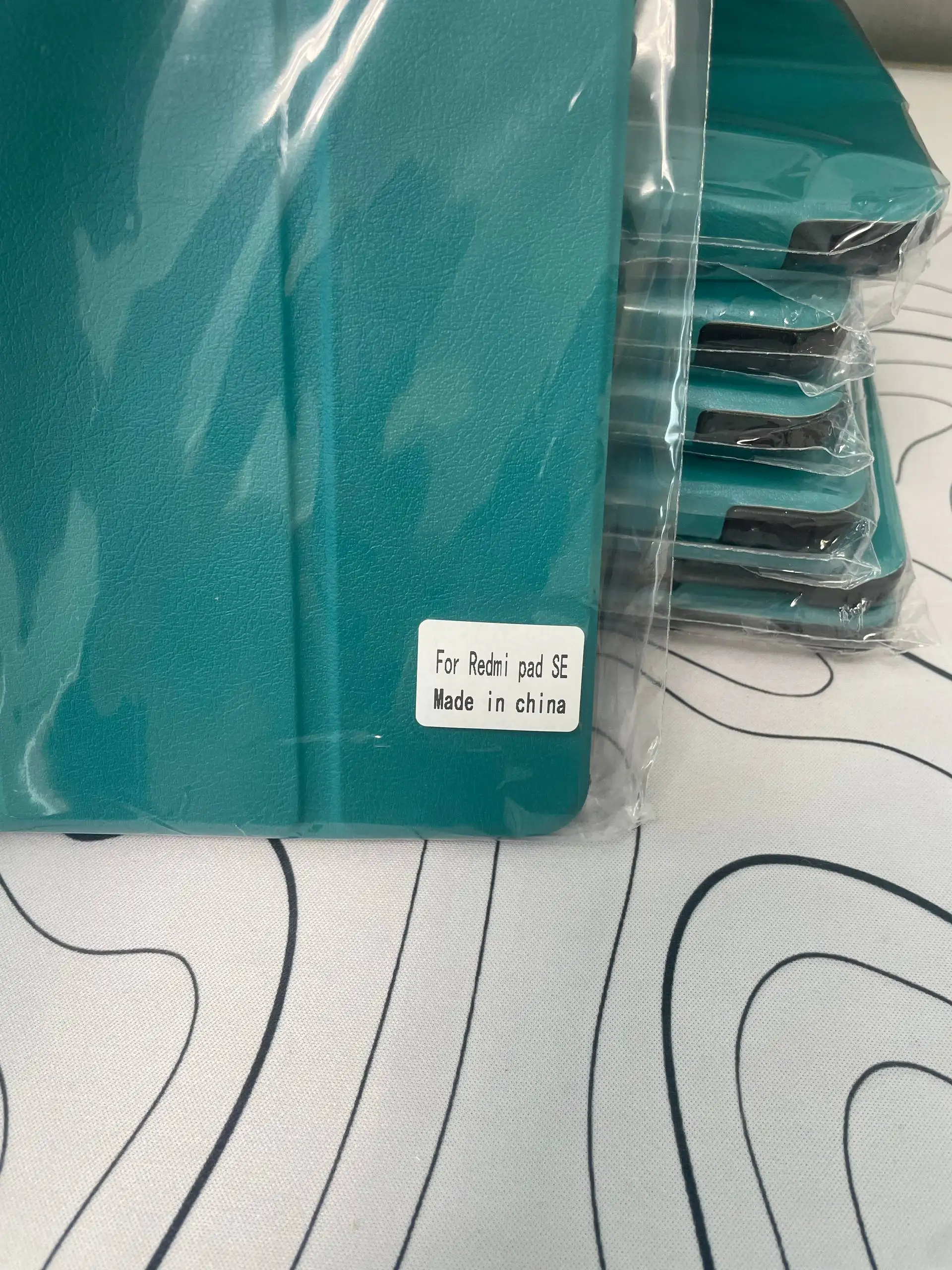Чехлы на планшеты в новом состоянии - Барахолка в Казань