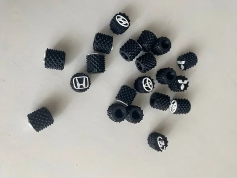 Оригинальные колпачки на нипель для автомобиля - Кроссовер в Казань