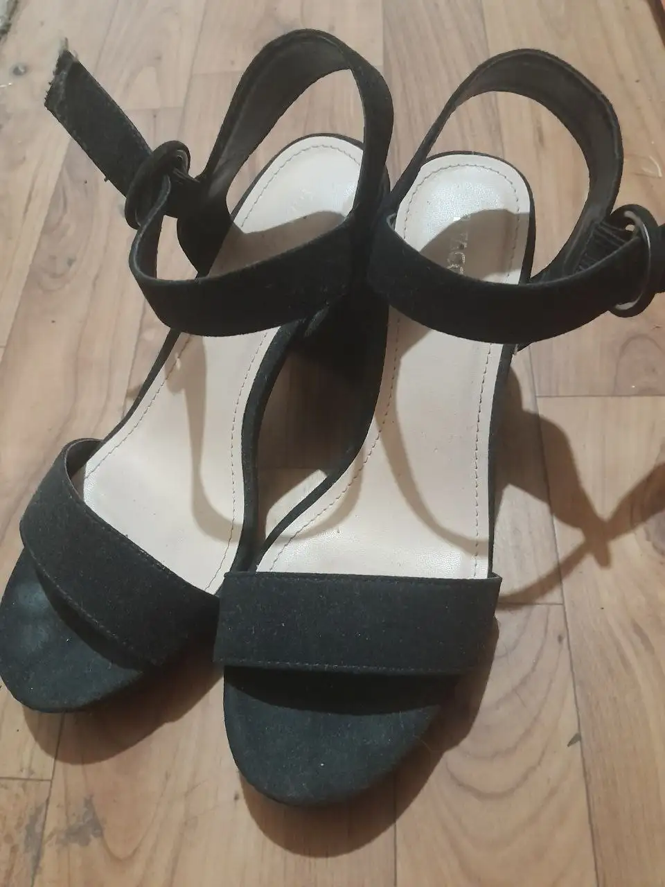 Товар 36 размера - Барахолка в Казань