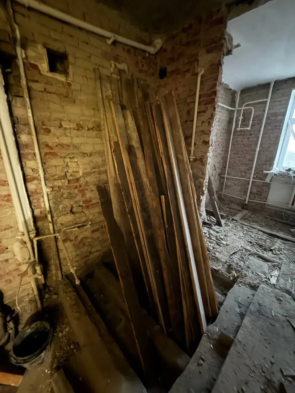 Отдам доски после демонтажа - Строительные материалы (Барахолка) в Казань