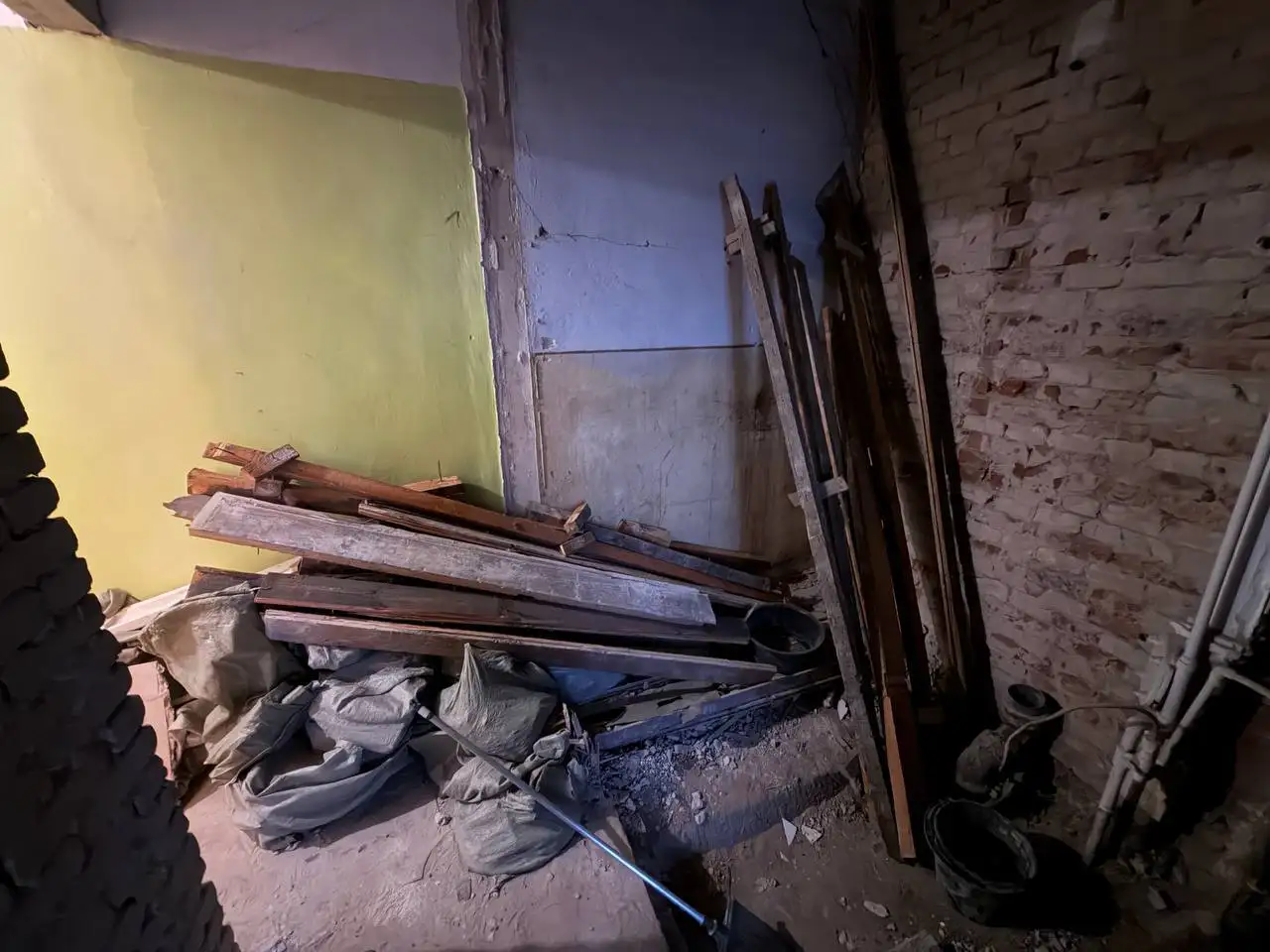 Отдам доски после демонтажа - Строительные материалы (Барахолка) в Казань