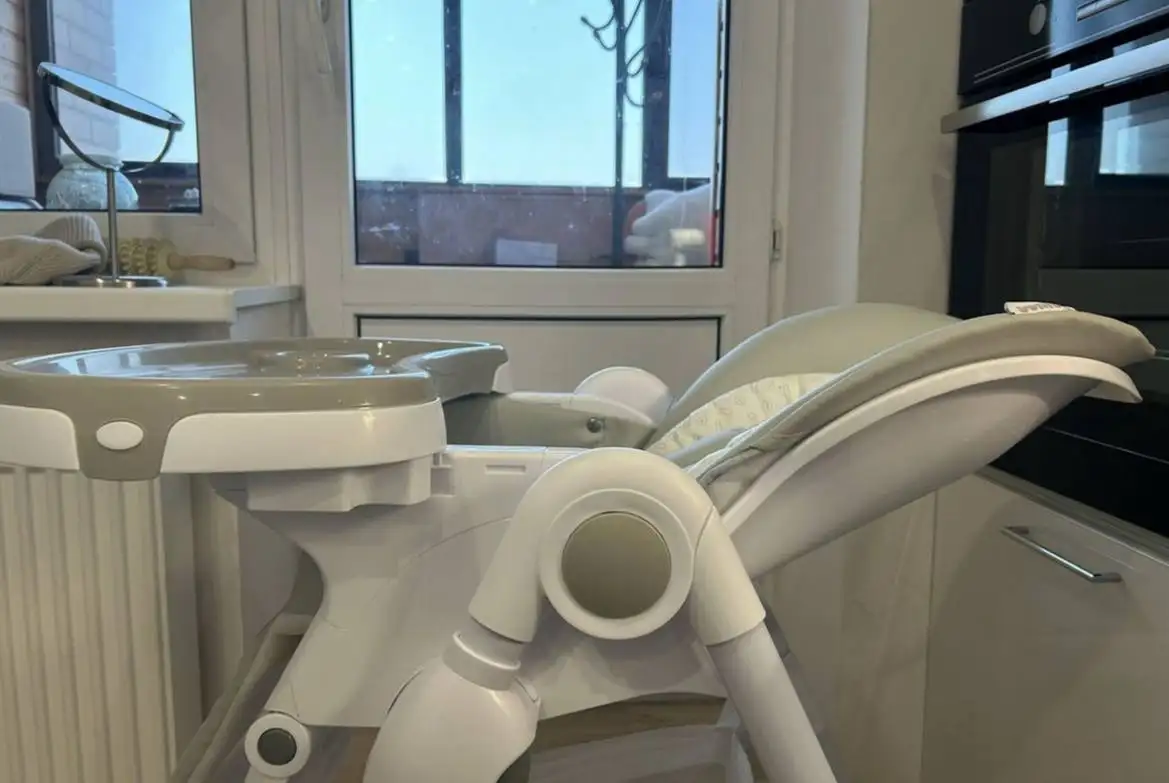 Продам детский стульчик для кормления Junion - Мебель для детей (Товары для детей) в Казань