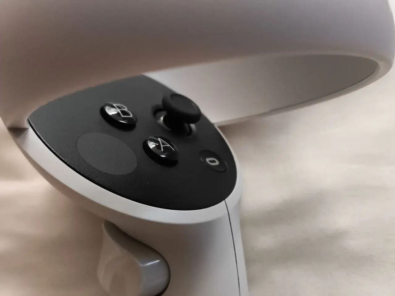 Продам шлем виртуальной реальности Oculus Quest 2 128 Гб - Виртуальная реальность (Электроника) в Казань