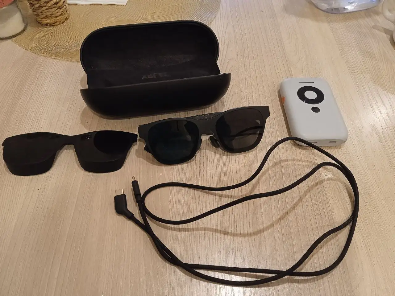 Очки дополнительной реальности XREAL Air 2 Pro б/у - Электроника в Казань