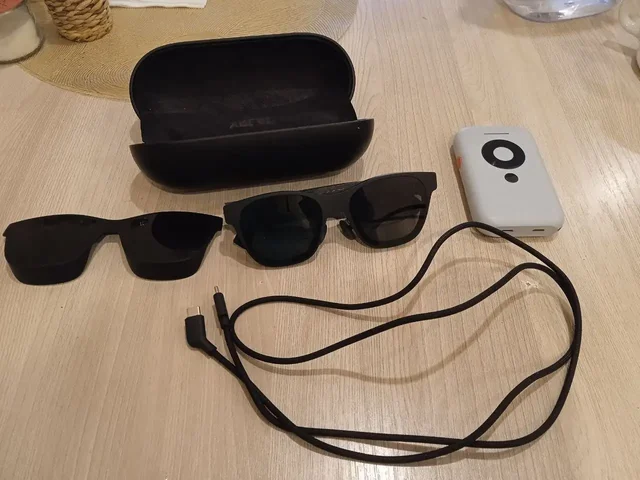 Очки дополнительной реальности XREAL Air 2 Pro б/у - Игровые аксессуары в Казань