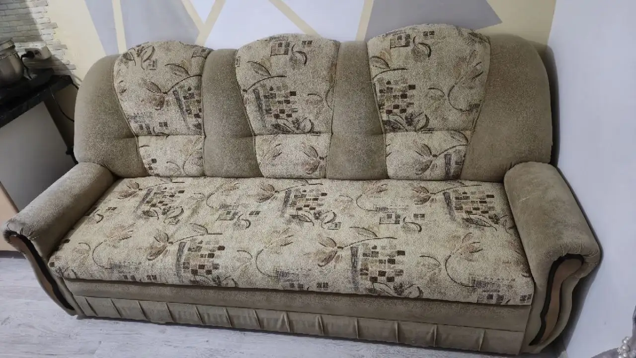 Продам диван б/у - Мебель (Для дома и дачи) в Казань