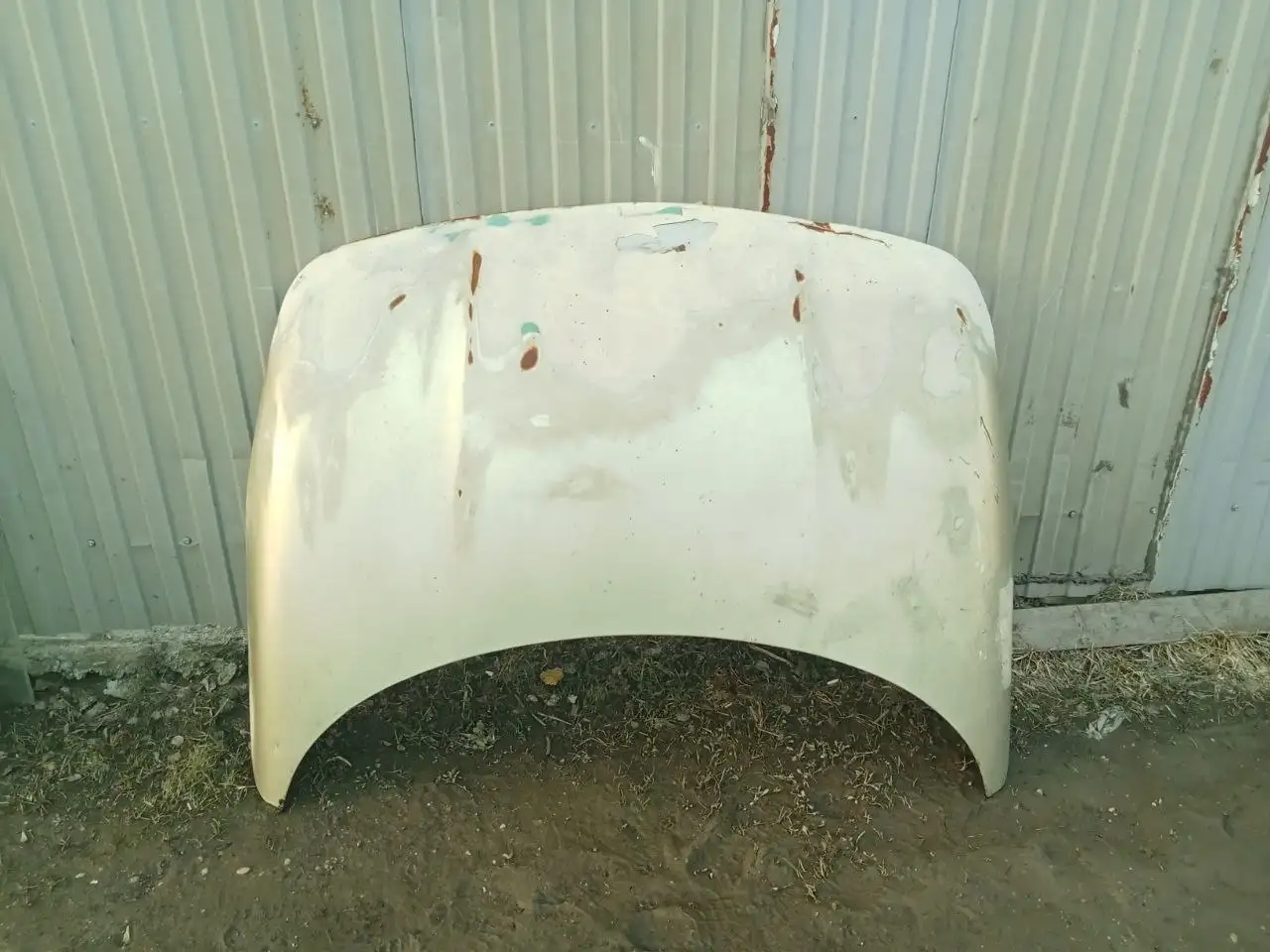 Капот на ВАЗ 2112 - Автозапчасти (Запчасти) в Казань