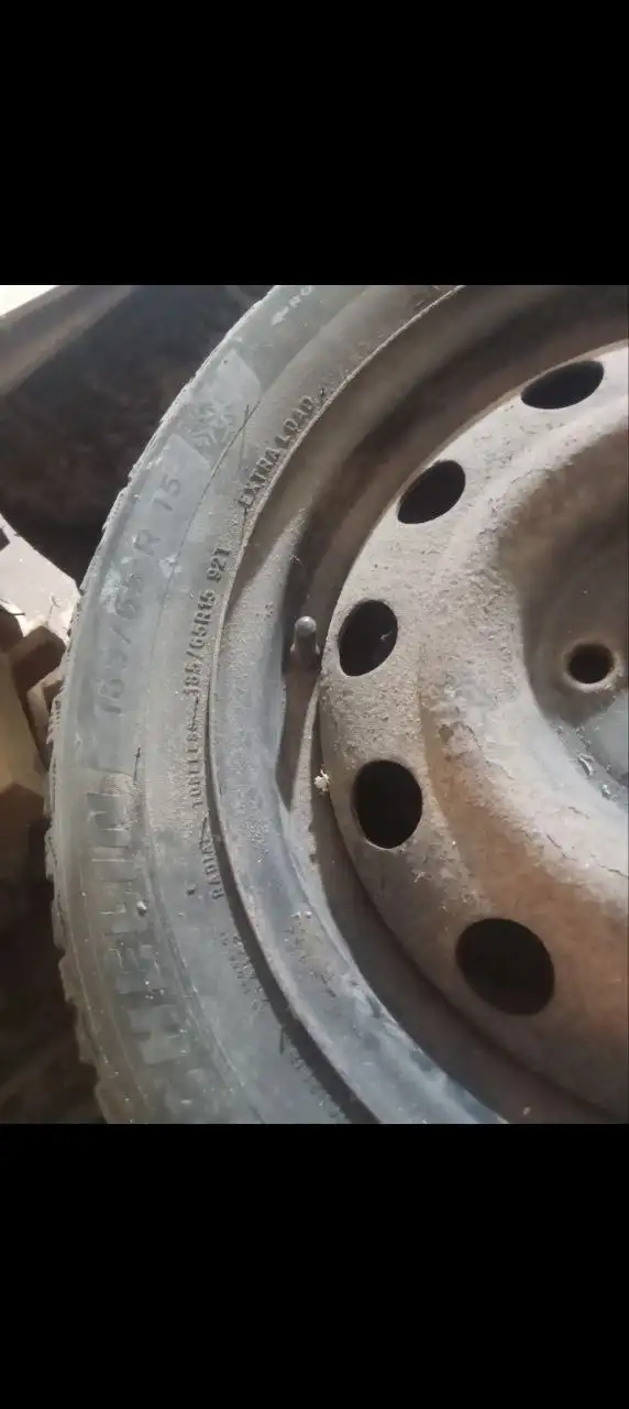 Зимние колеса для Hyundai Solaris и Kia Rio R16 - Шины и диски (Запчасти) в Казань