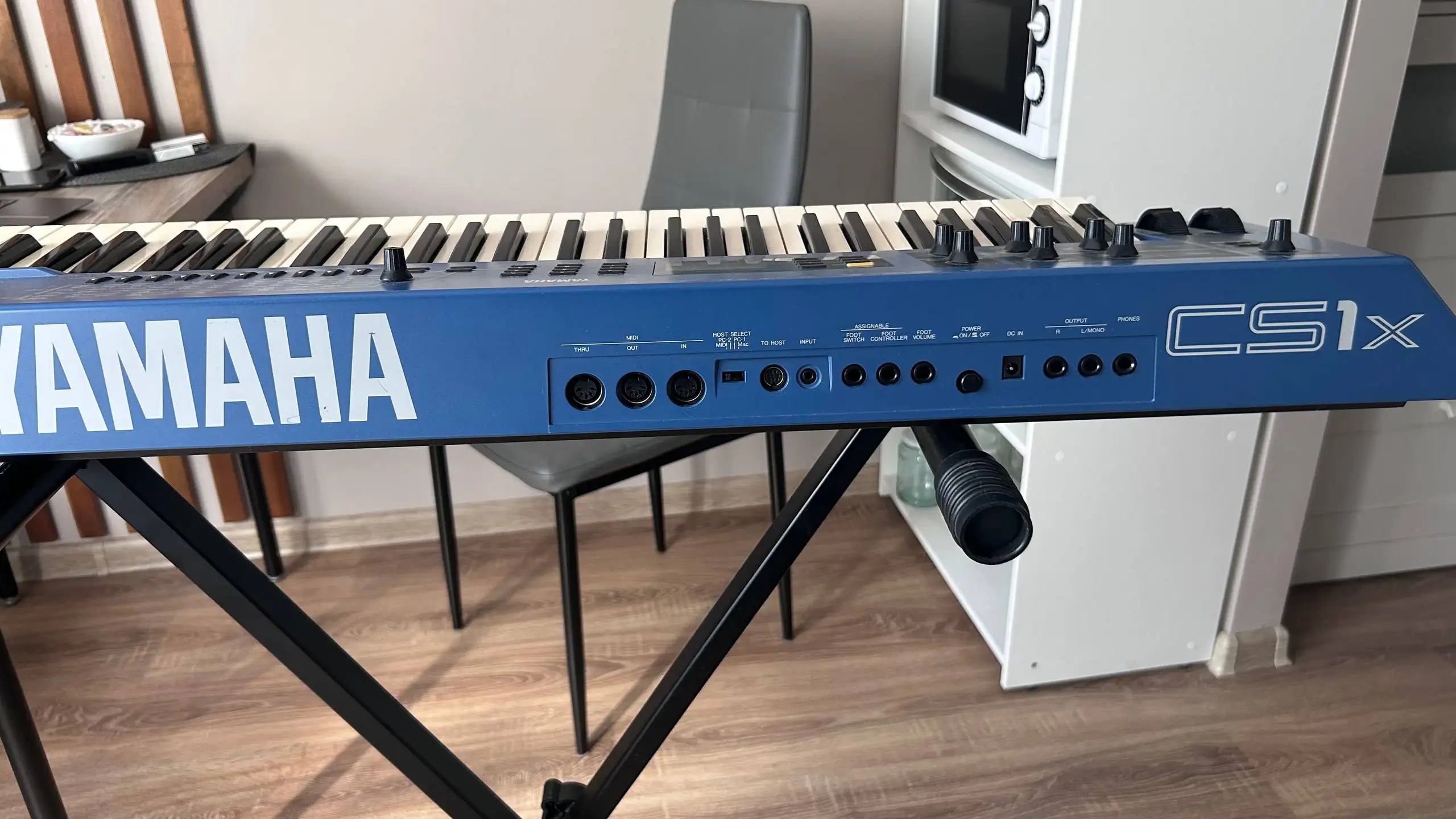Продам синтезатор Yamaha CS1x (1997-1999) - Музыкальные инструменты (Электроника) в Казань