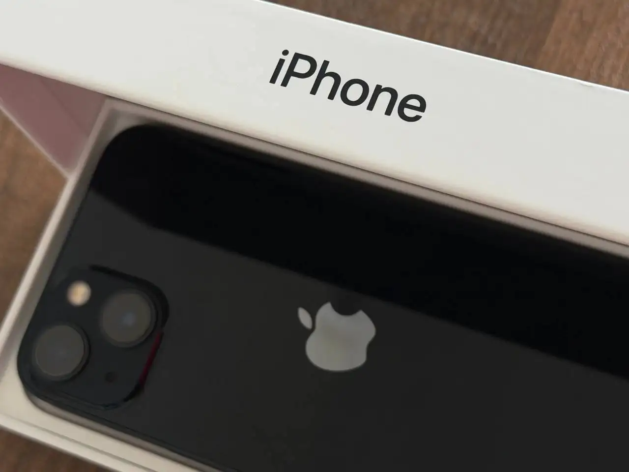 Продам iPhone 13 128гб б/у - Смартфоны и телефоны (Электроника) в Казань