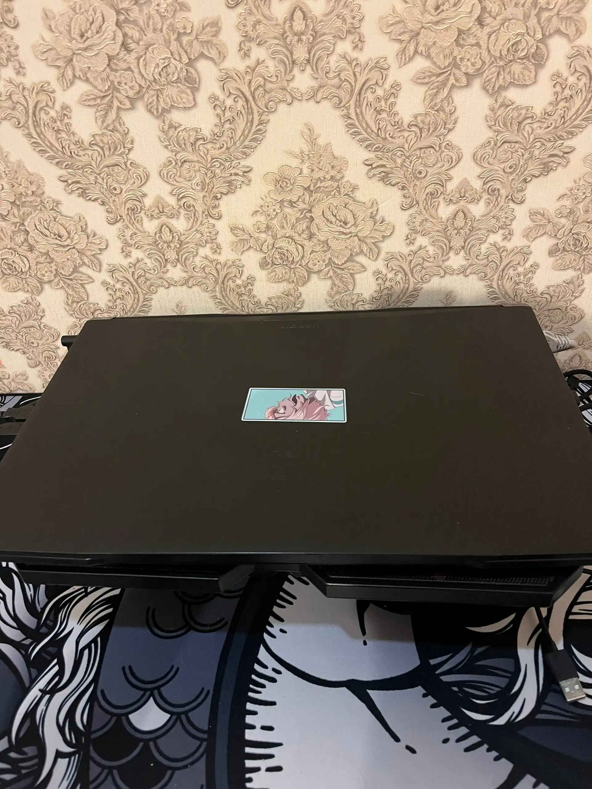 Продам ноутбук с дефектом дисплея - Ноутбуки (Электроника) в Казань