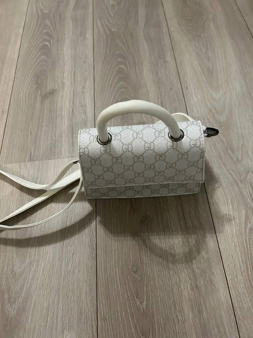 Продам женскую сумку - Сумки (Одежда) в Казань