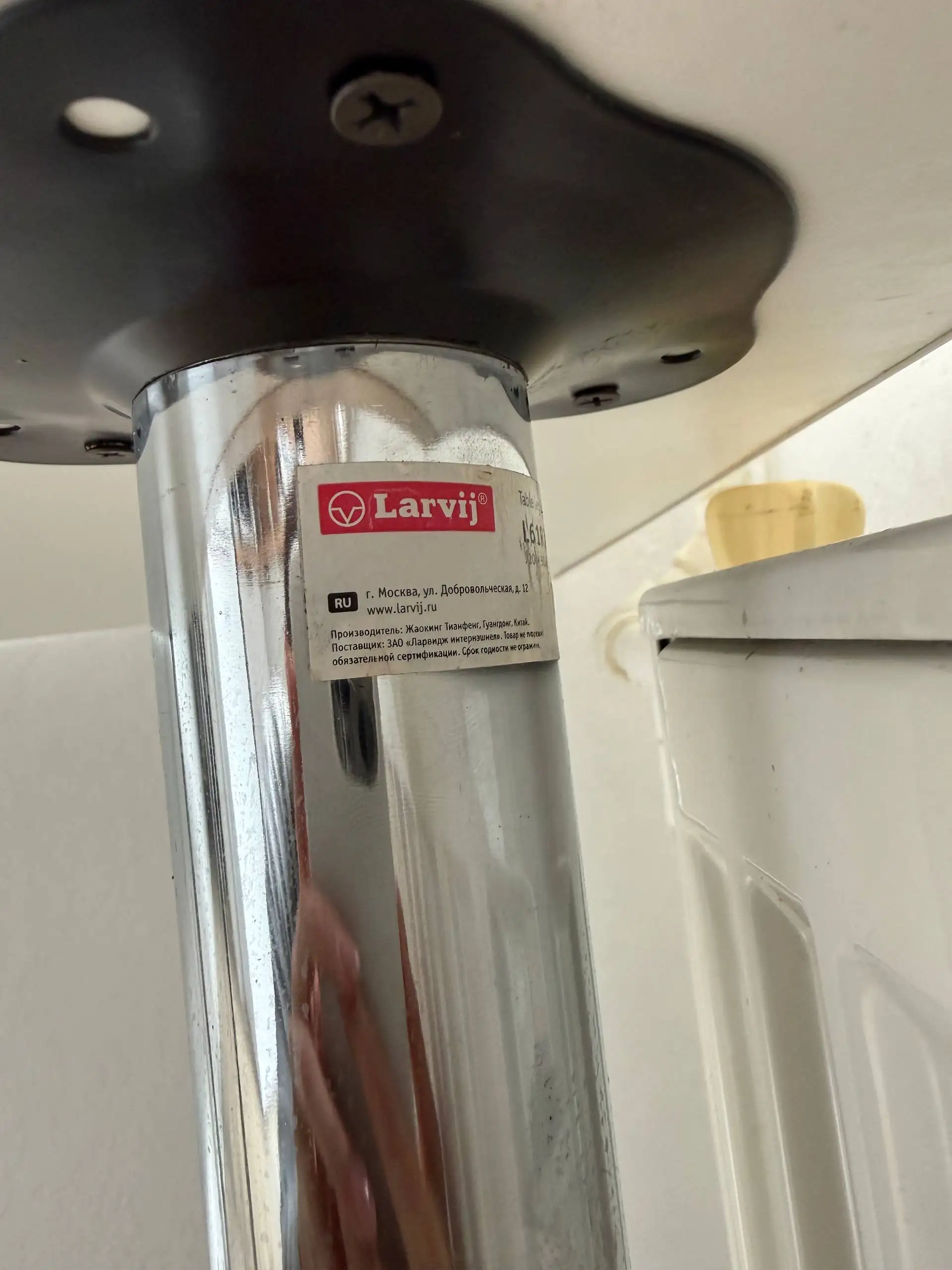 Продам б/у стол - Мебель (Барахолка) в Казань