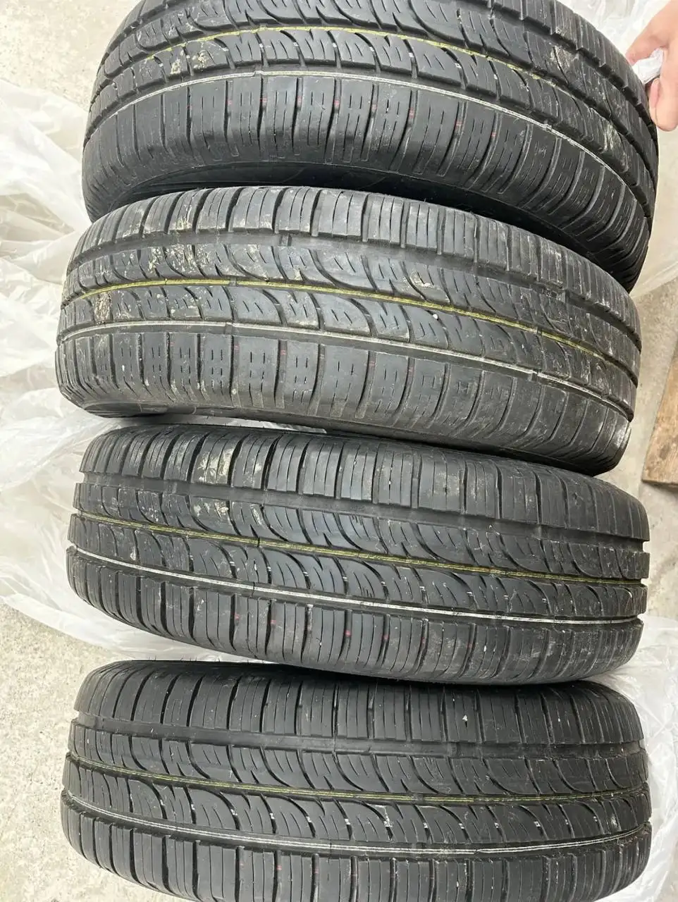 Продам шины Viatti p15 205/70 новые - Шины и диски (Запчасти) в Казань