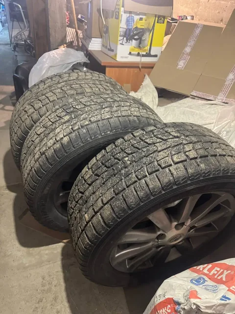 Продам диски на зимней резине 285/55 r20 для Lexus LX и Крузак - Авто в Казань