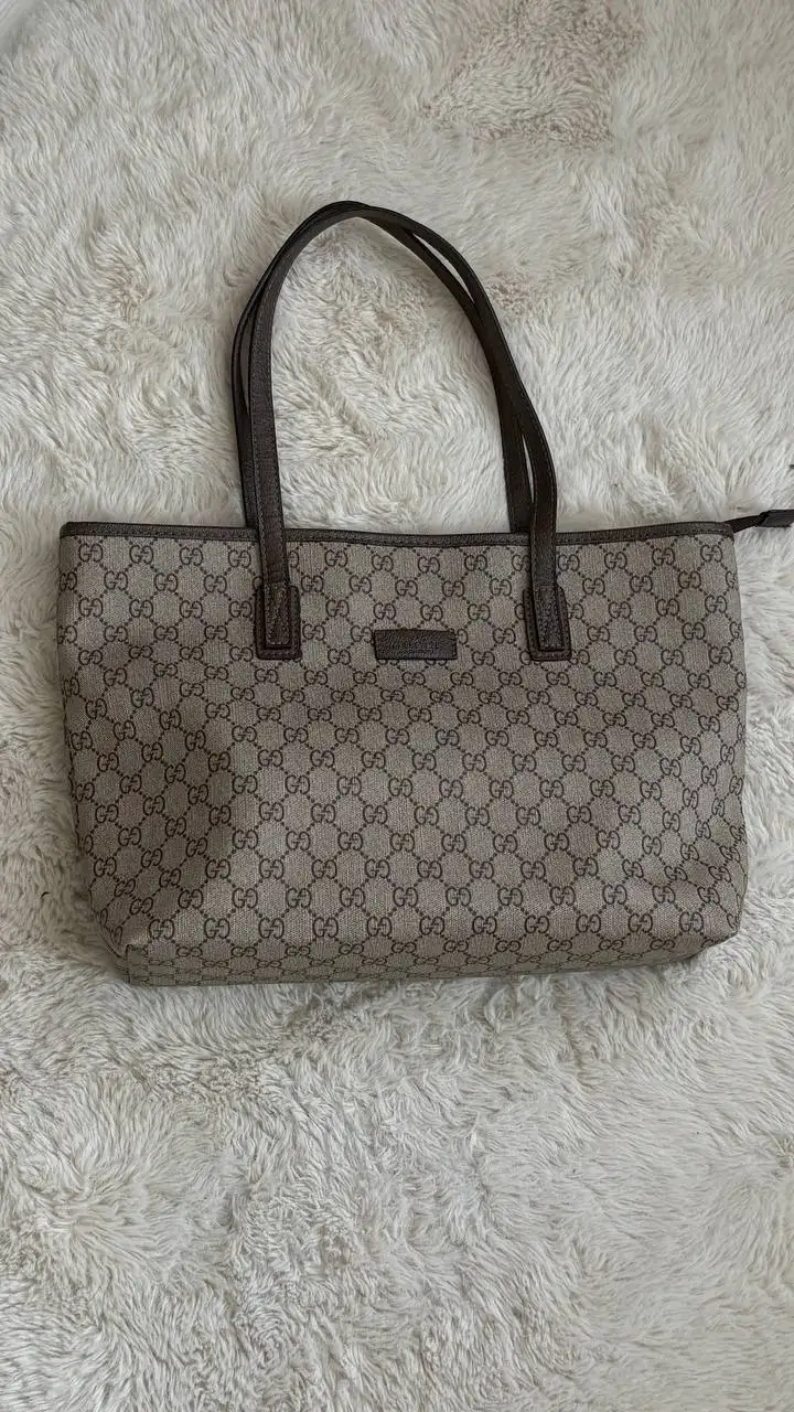 Продажа лазерного гравировщика, ели искусственной, сумки Gucci, тумбы, обуви и чаши - Барахолка в Казань