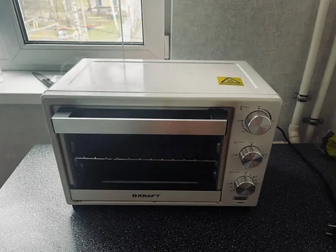 Продаю духовку в хорошем состоянии - Кухонная техника в Казань