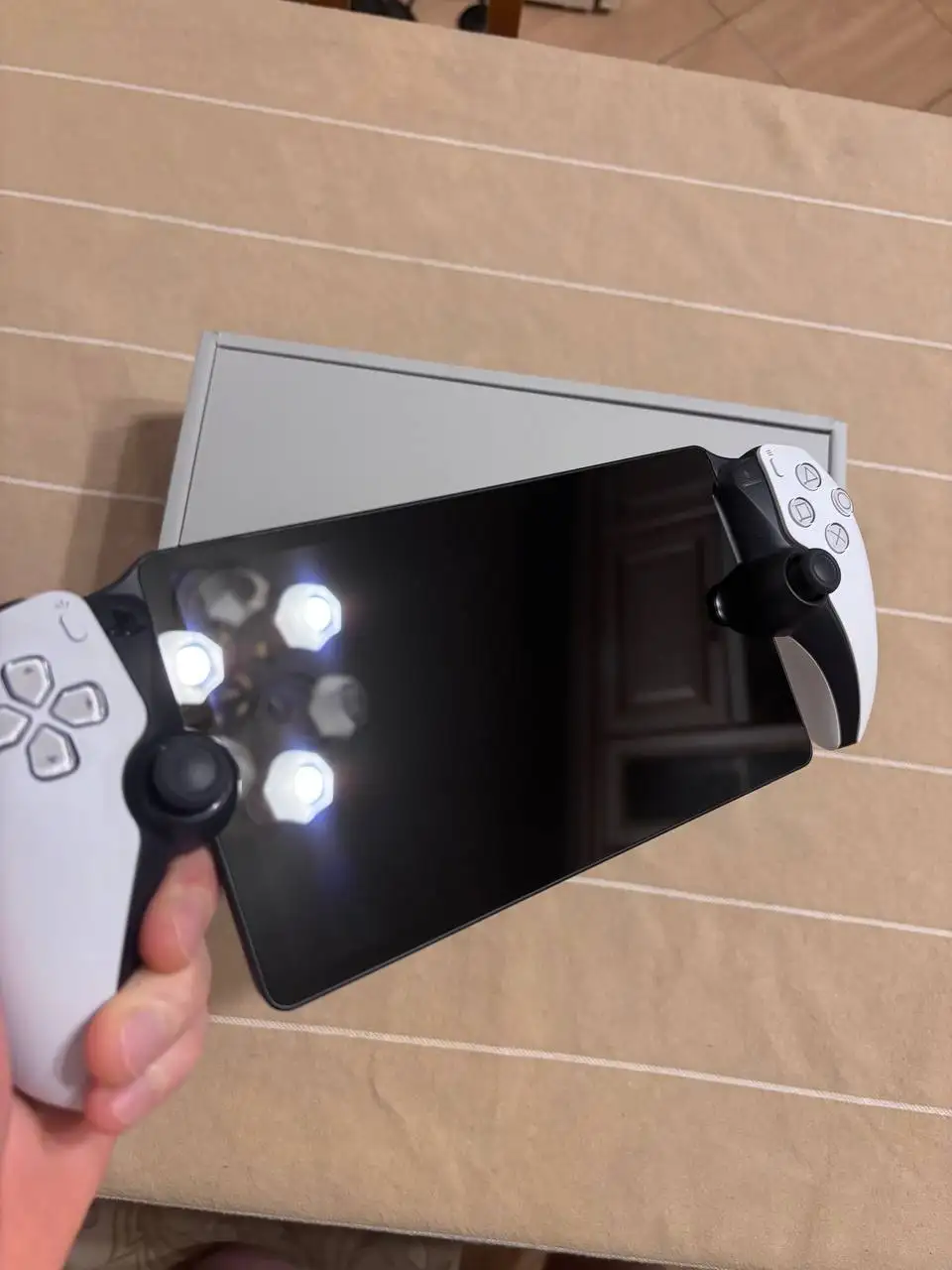 Ps portal для ps5 с кейсом для хранения - Игровые консоли и аксессуары (Электроника) в Казань