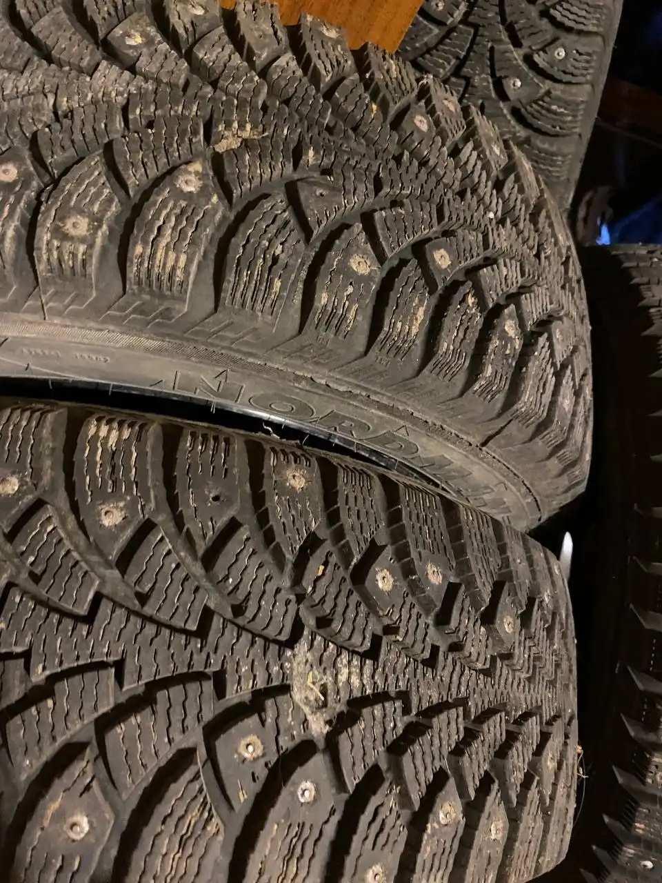 Продам комплект зимних колес 185/65 R14 - Шины и диски (Авто) в Казань