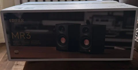 Колонки Edifier MR3 новые - Компьютеры в Казань