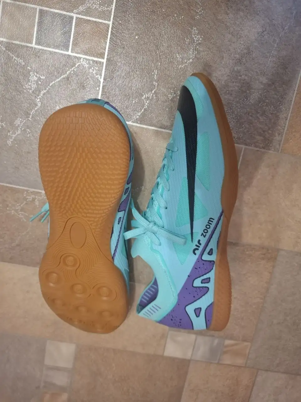 Новые футзалки, 42 и 43 размеры - Одежда в Казань