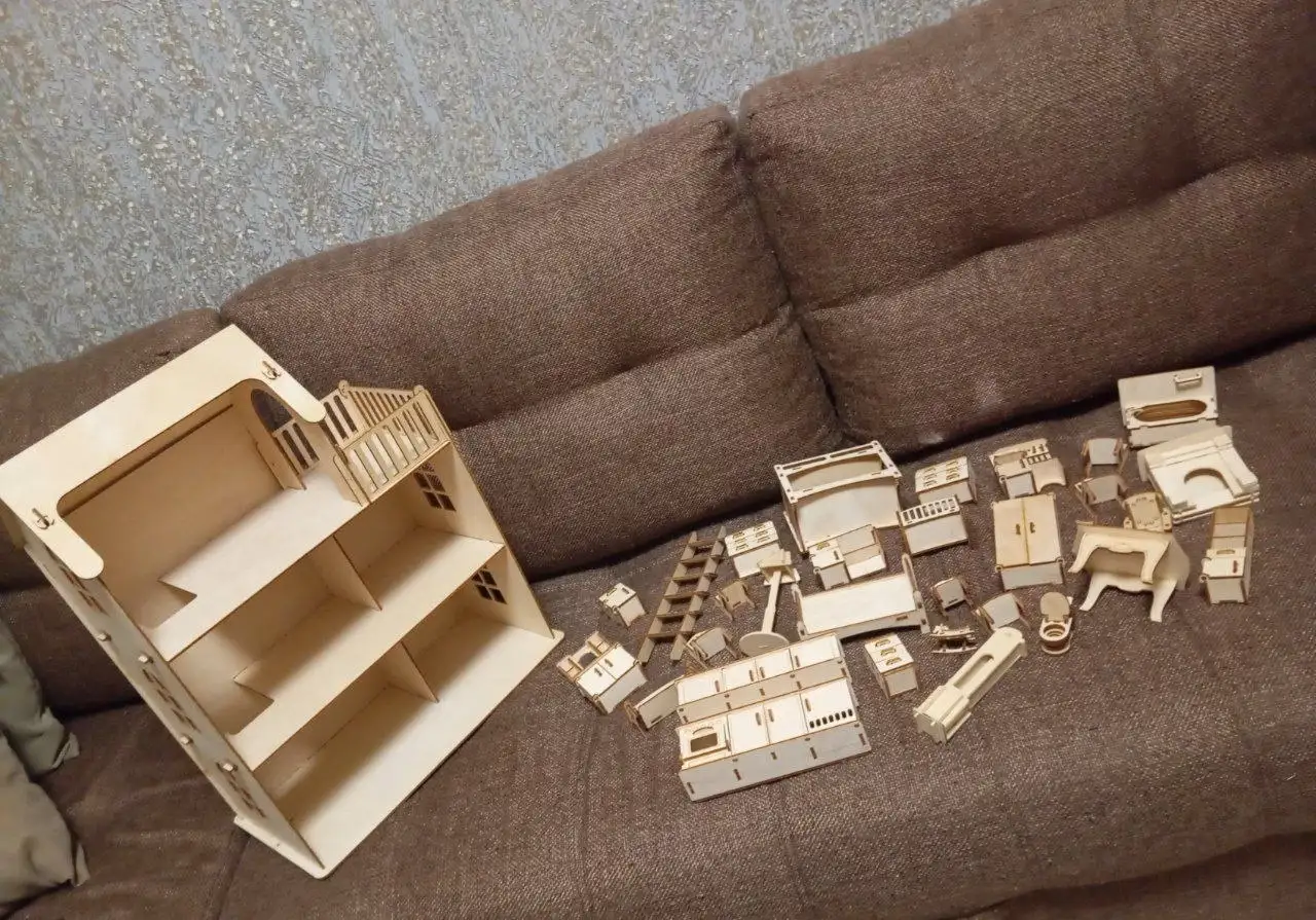 Кукольный домик с мебелью - Игрушки (Товары для детей) в Казань