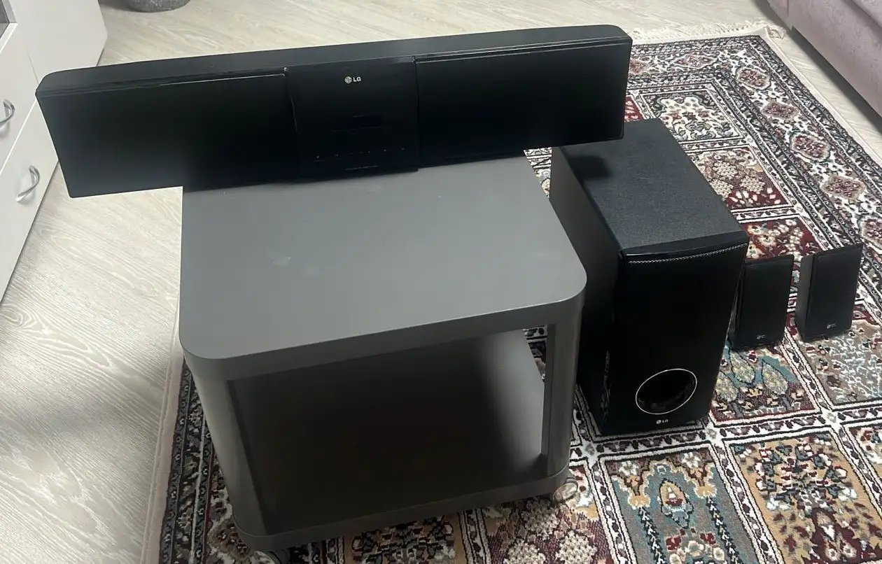 Продается домашний кинотеатр LG HLTT55W (5.1) - Домашние кинотеатры (Электроника) в Казань