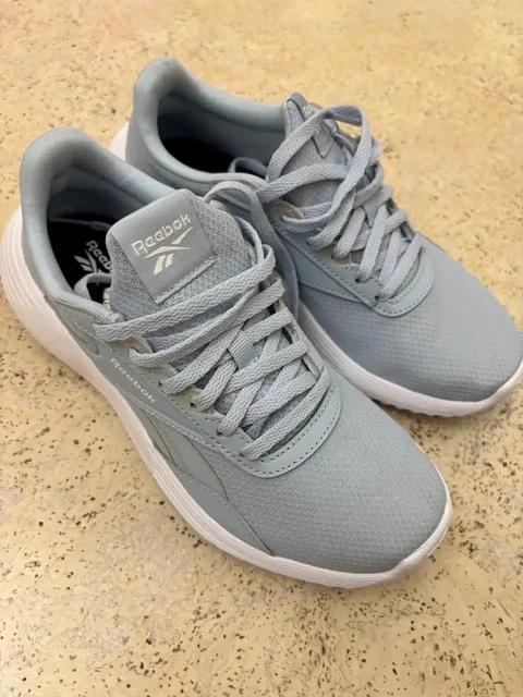 Кроссовки Reebok новые размер 37 - Худи в Казань