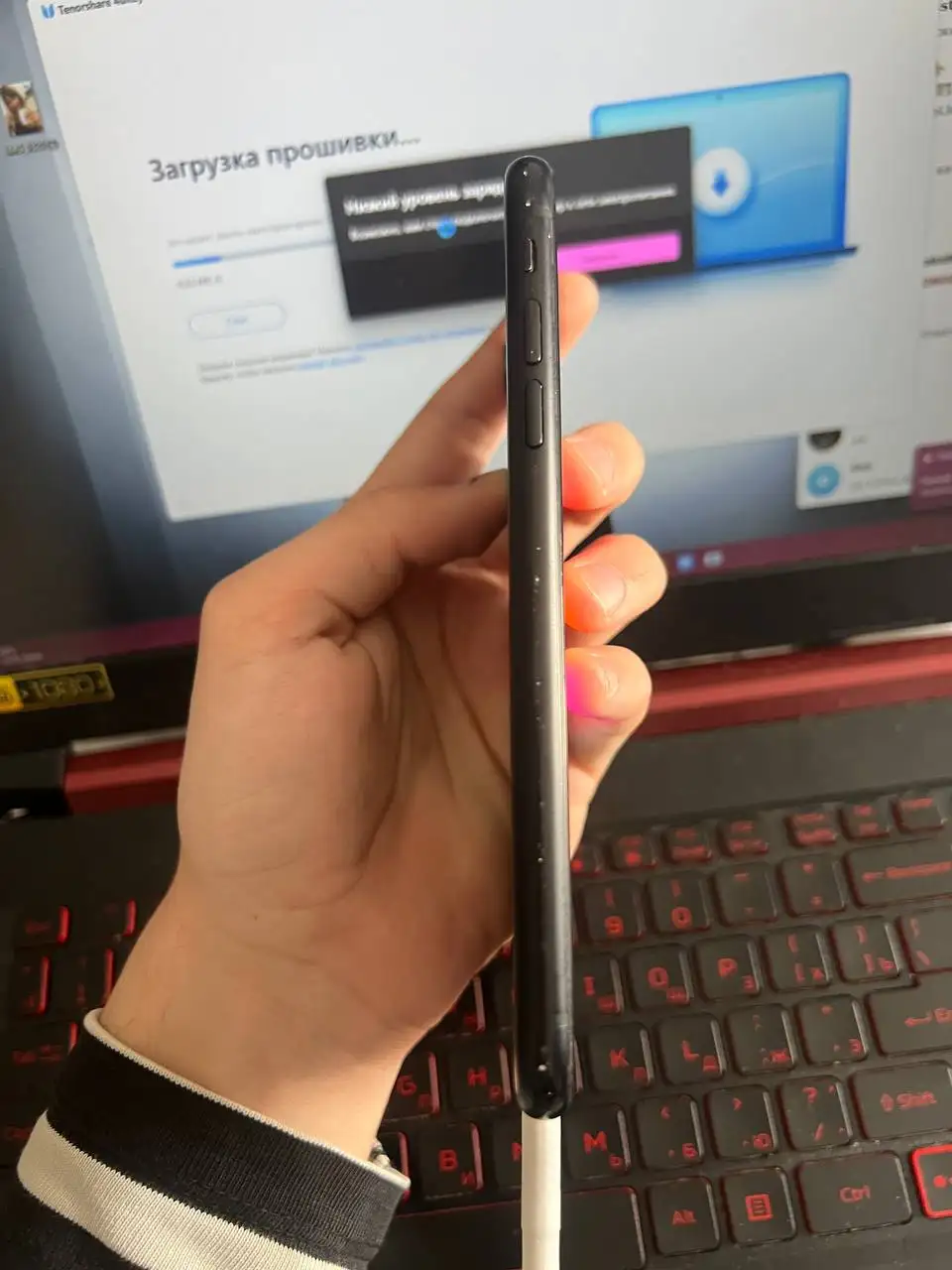 Продам iPhone XR 128GB - Смартфоны и аксессуары (Электроника) в Казань