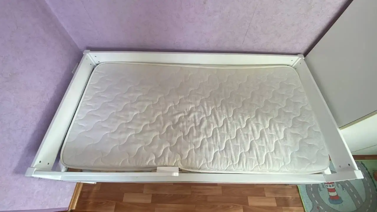 Кровать выкатная с двумя спальными местами - Мебель (Для дома и дачи) в Казань