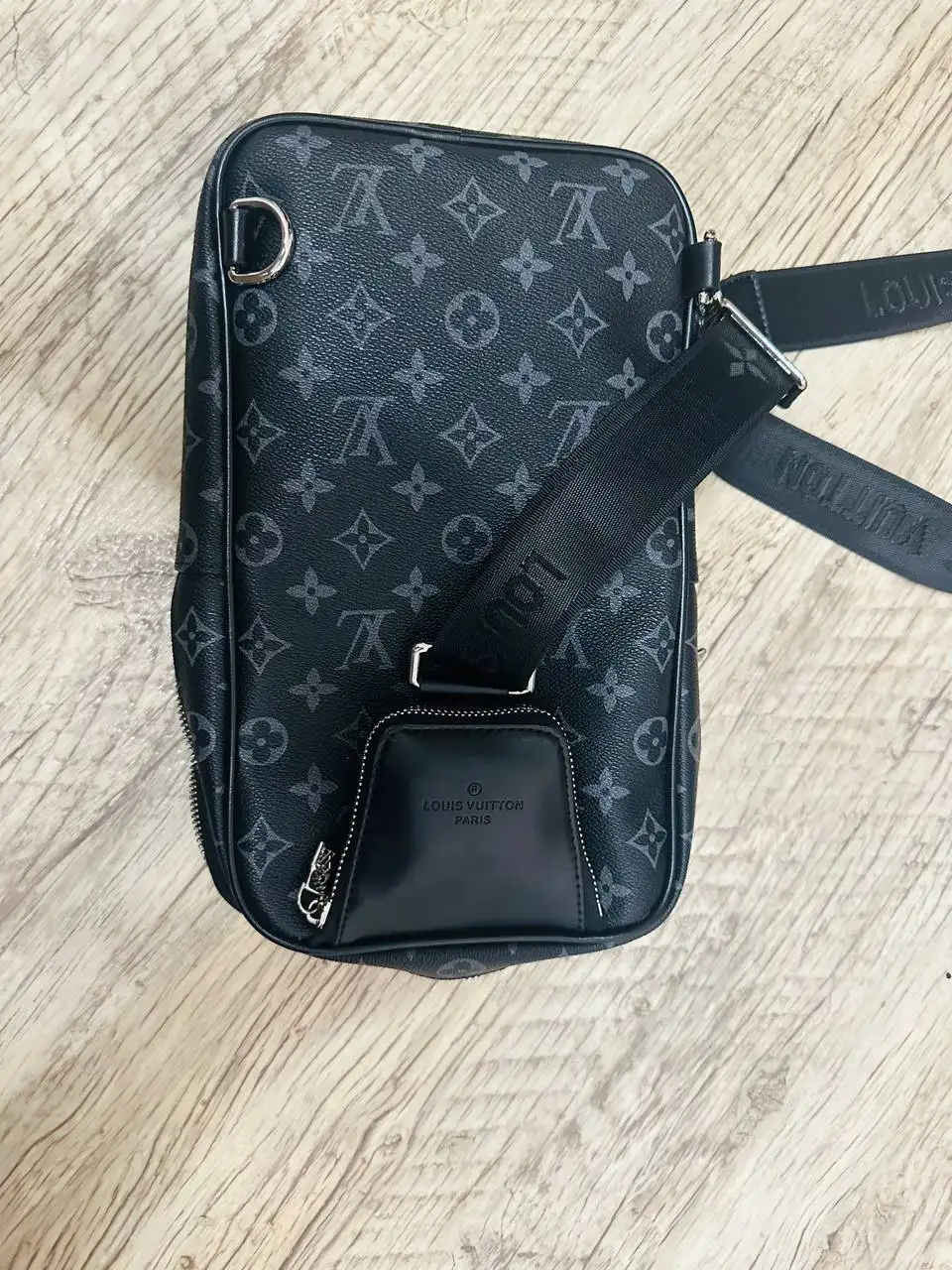 Louis Vuitton Сумка на плечо НОВАЯ - Сумки (Одежда) в Казань