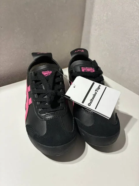 Кроссовки Onitsuka Tiger 38 размер новые - Спортивные костюмы в Казань
