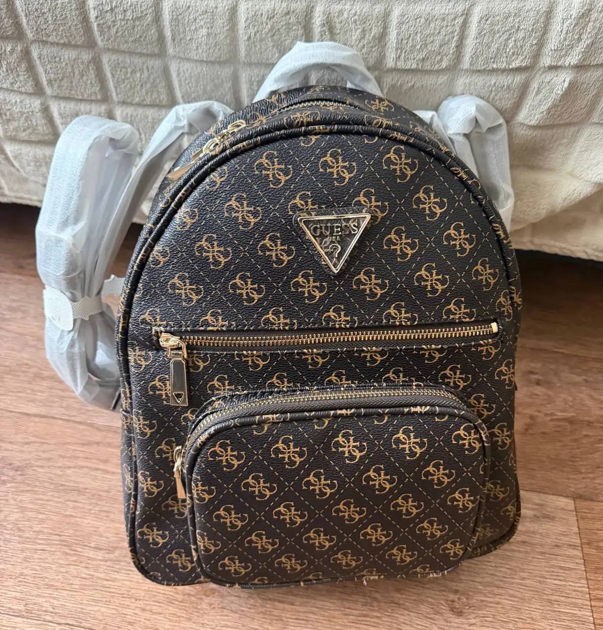 Рюкзак GUESS новый - Аксессуары (Одежда) в Казань