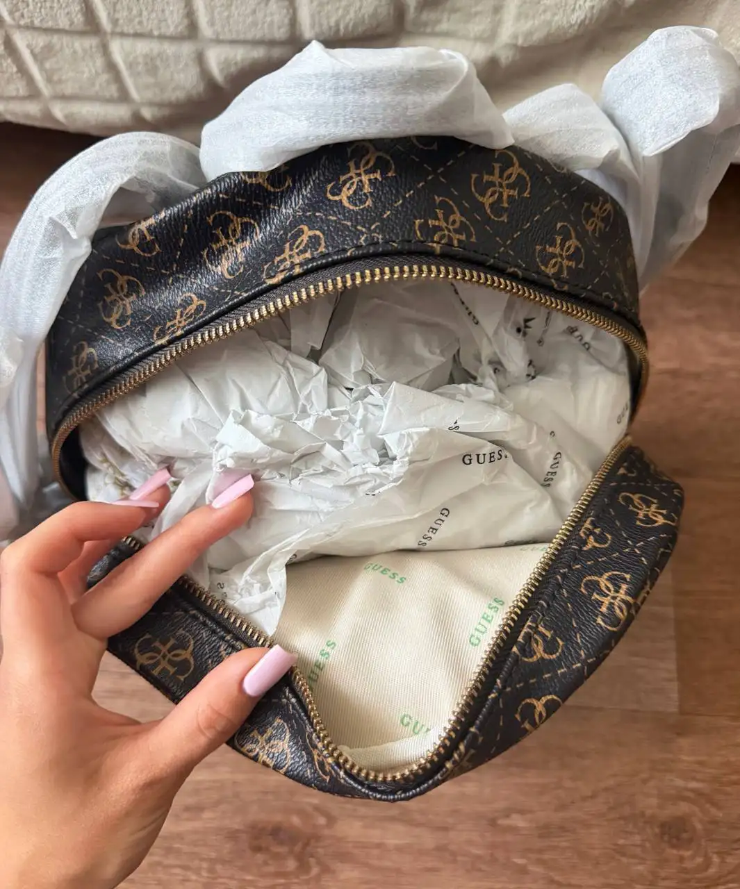 Рюкзак GUESS новый - Аксессуары (Одежда) в Казань