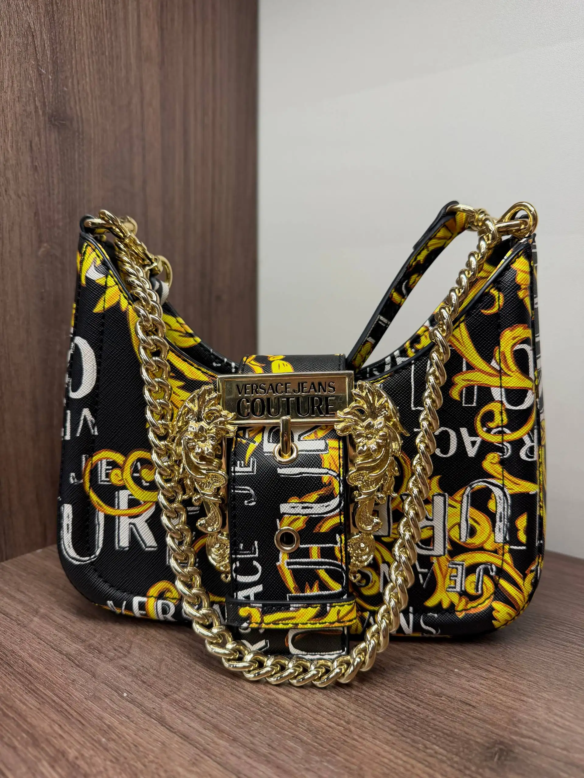 Продам сумку Versace Jeans Couture - Сумки (Одежда) в Казань