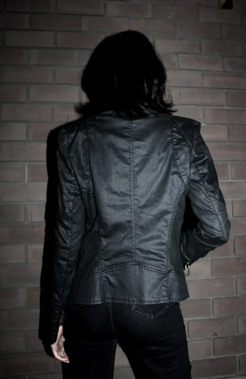 Куртка Guess Waxed Denim Moto Jacket - Верхняя одежда (Одежда) в Неизвестно