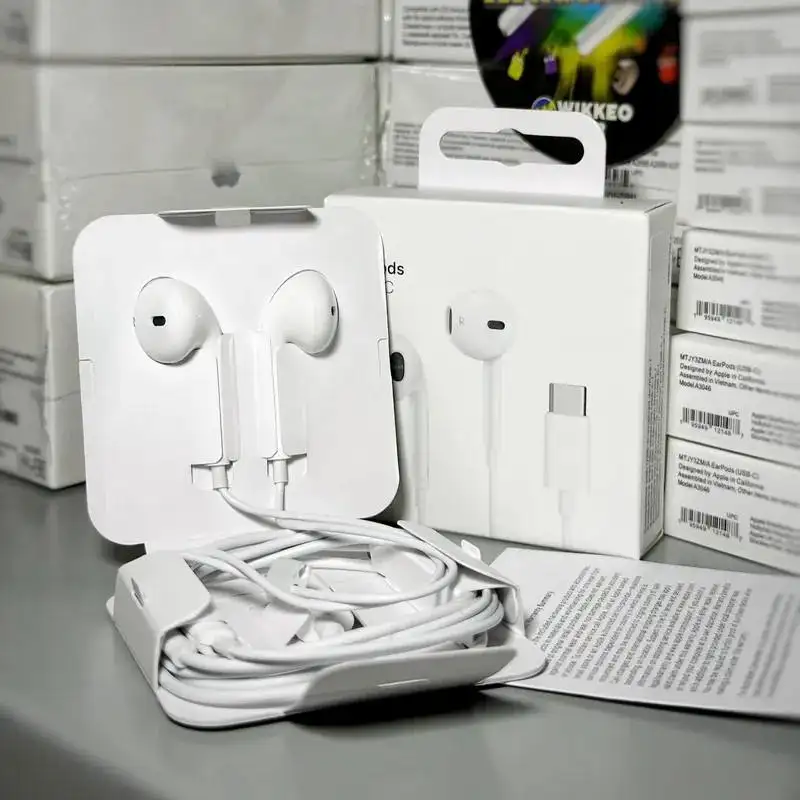 Продам EarPods USB-C новые - Аксессуары (Электроника) в Казань