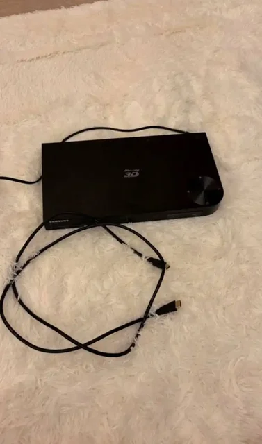 Blu-ray плеер Samsung BD-F5500K - Фены и стайлеры в Казань