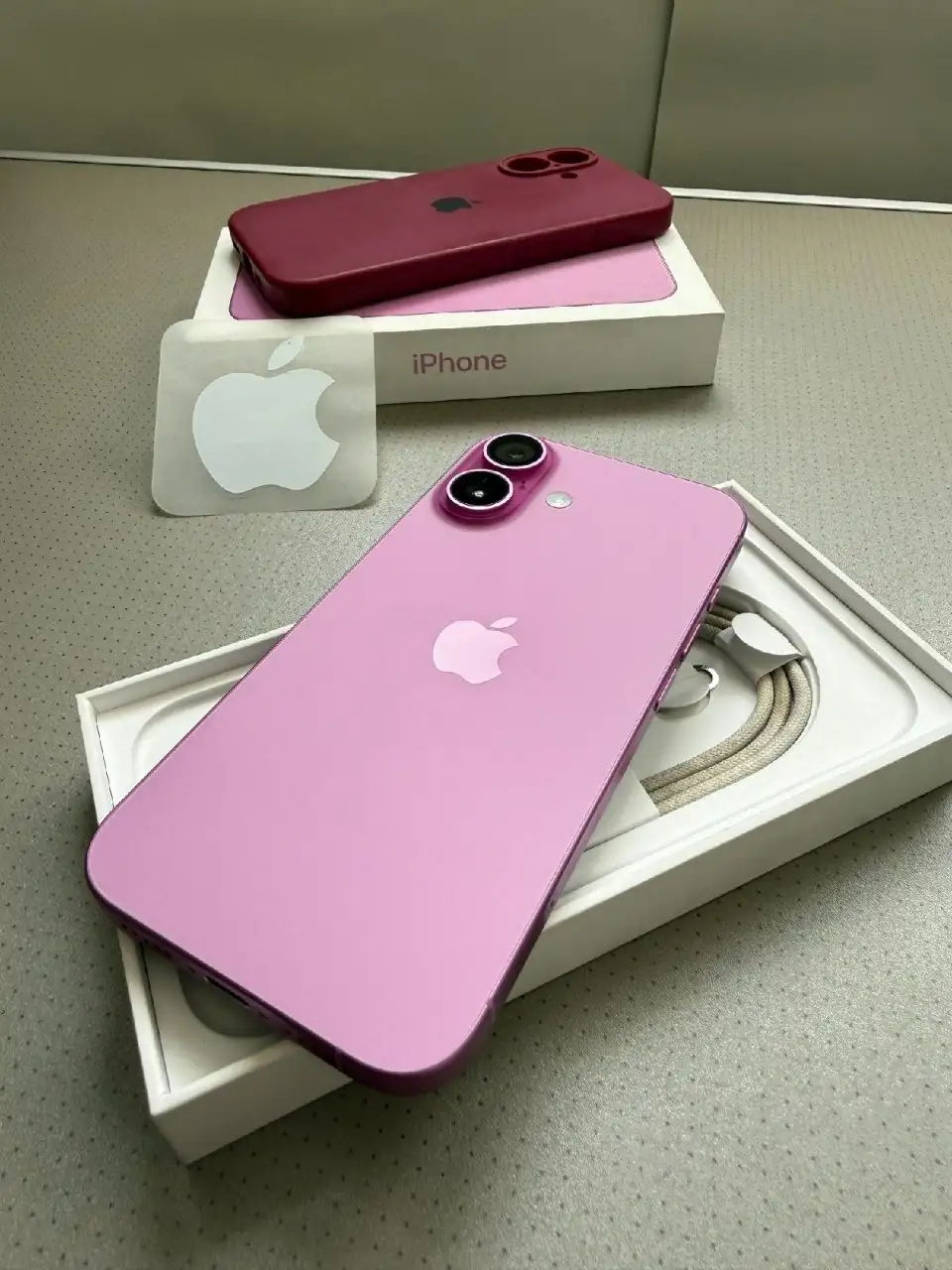 iPhone 16 256 Гб - Смартфоны (Электроника) в Казань
