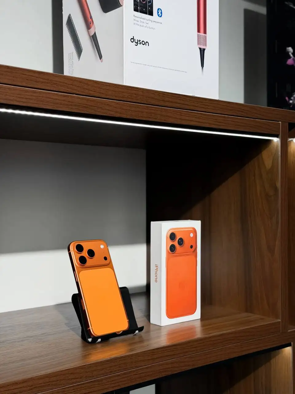 iPhone 17 Pro Cosmic Orange - Смартфоны (Электроника) в Казань